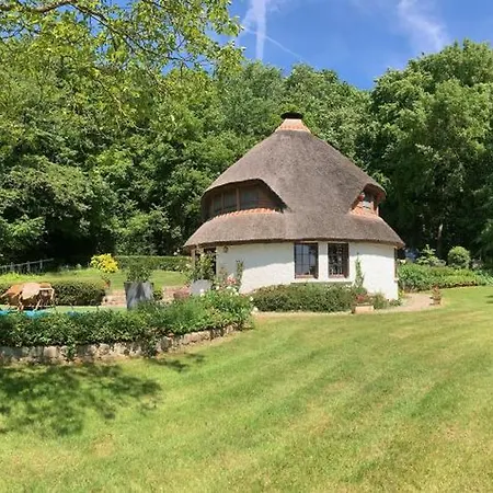 Holiday home Chaumiere De Charme Morisel